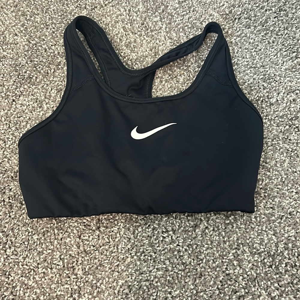 Women’s Nike high rise sports bra size small